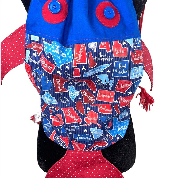 Handmade State printed fabric Fish Shaped Drawstrings Backpack - Picture 3 of 7